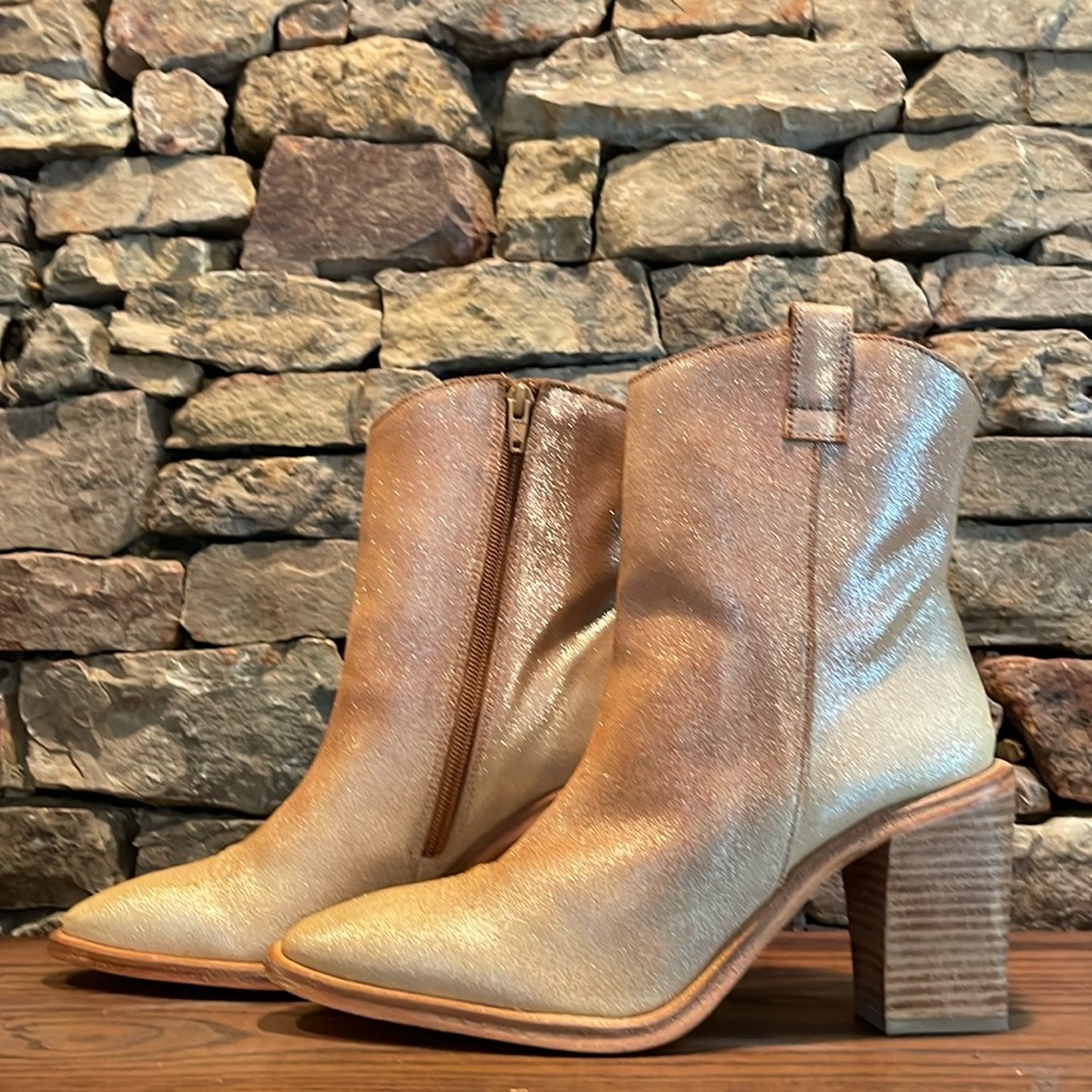 Shyanne Women’s Goldie Western Boots - Round Toe